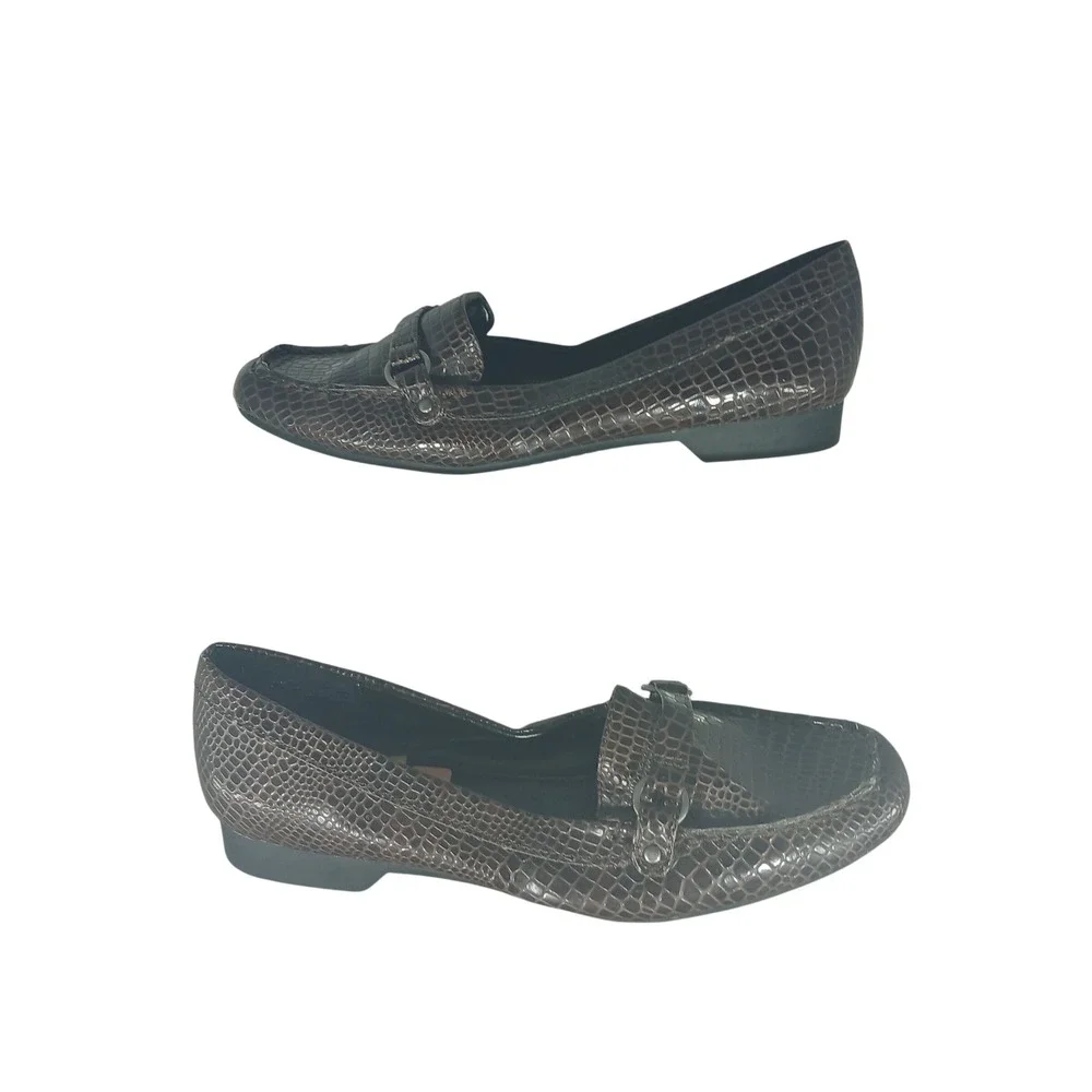 St Johns Bay Ava Brown Croc Embossed Loafers Silver Hardware Womens 7.5M